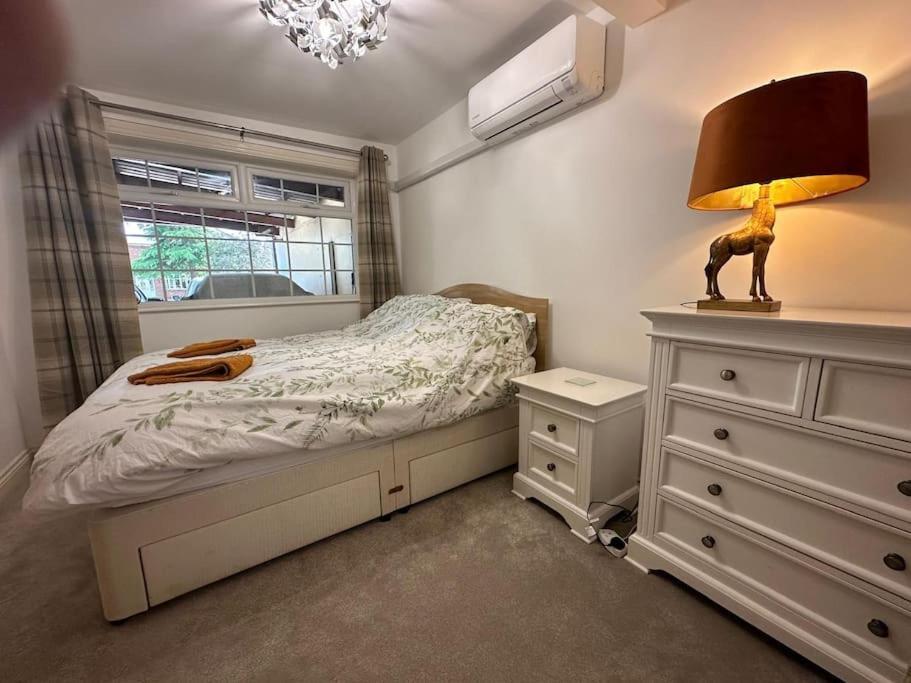 Thee Olde Cow Shed Cottingham, Central Location, 500 Meters From Cottingham Train Station, Close To Hull & Beverly, Free Parking & Wi-Fi , Entire Detached Property Dış mekan fotoğraf