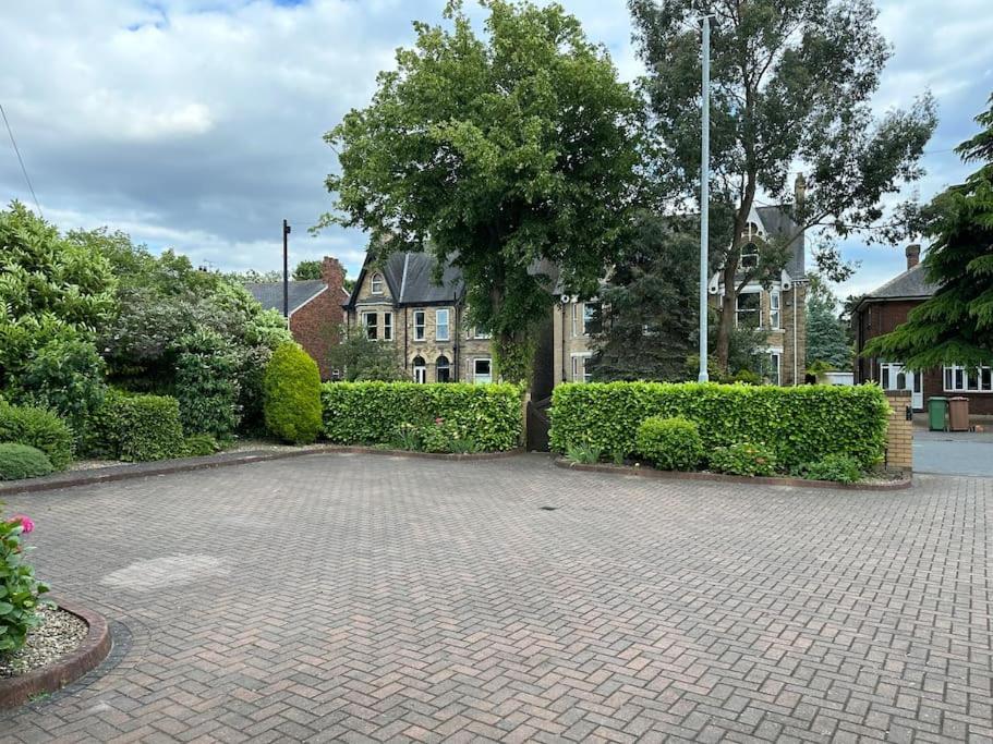 Thee Olde Cow Shed Cottingham, Central Location, 500 Meters From Cottingham Train Station, Close To Hull & Beverly, Free Parking & Wi-Fi , Entire Detached Property Dış mekan fotoğraf