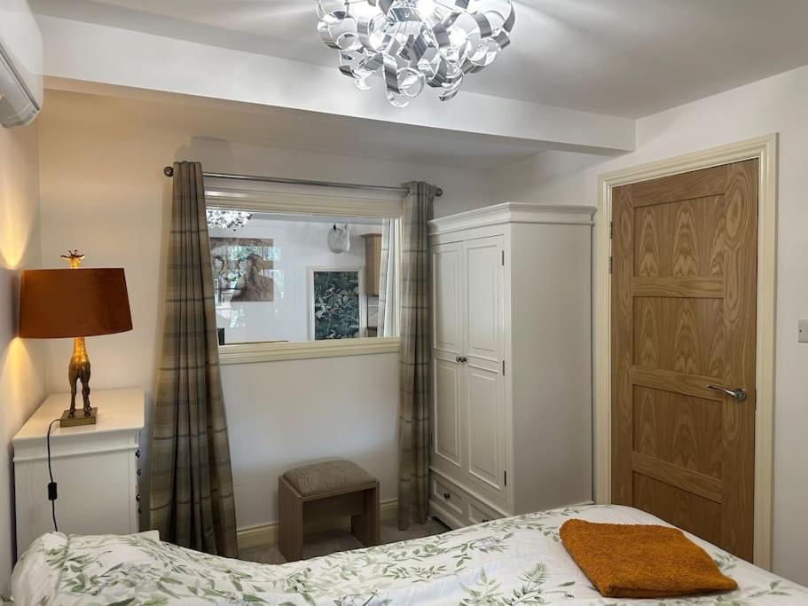 Thee Olde Cow Shed Cottingham, Central Location, 500 Meters From Cottingham Train Station, Close To Hull & Beverly, Free Parking & Wi-Fi , Entire Detached Property Dış mekan fotoğraf